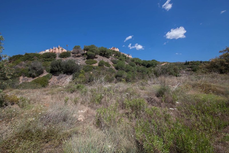 Grondstuk in Elviria, Marbella